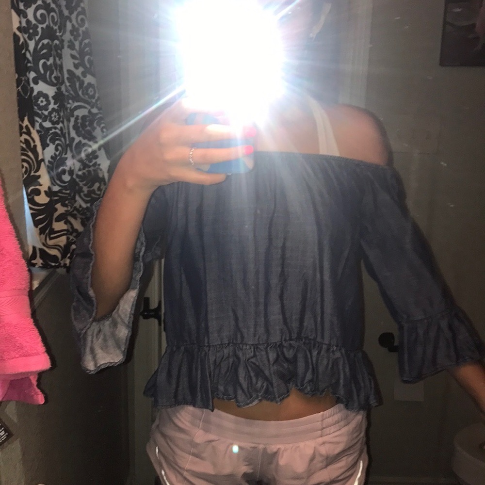 DENIM OFF THE SHOULDER TOP